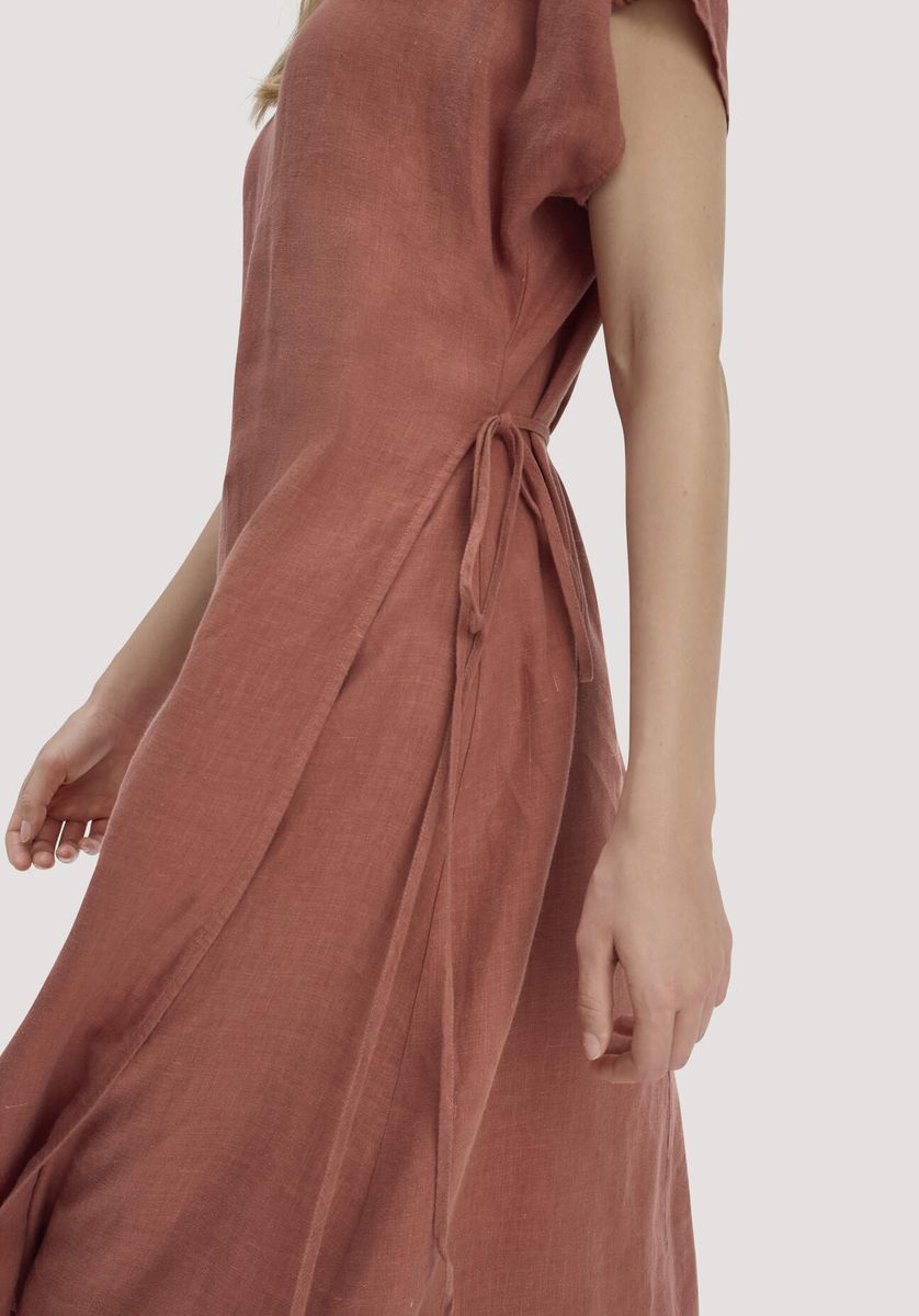 Leinen-Midikleid mit Wickeldetail