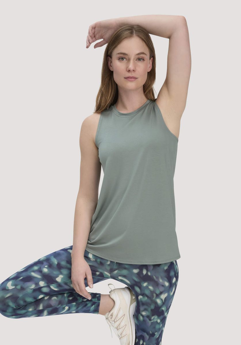 hessnatur Loungewear Top Regular ACTIVE COMFORT aus TENCEL™ Lyocell - grün - Größe 34
