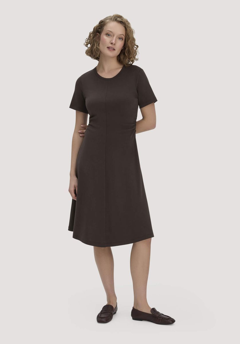 hessnatur Damen Jersey Kleid Kniebedeckend Slim aus Bio-Baumwolle - braun - Größe 34
