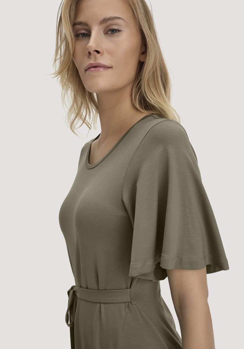 hessnatur Damen Jersey Kleid Kniebedeckend Slim aus TENCEL™ Lyocell - grün - Größe 34