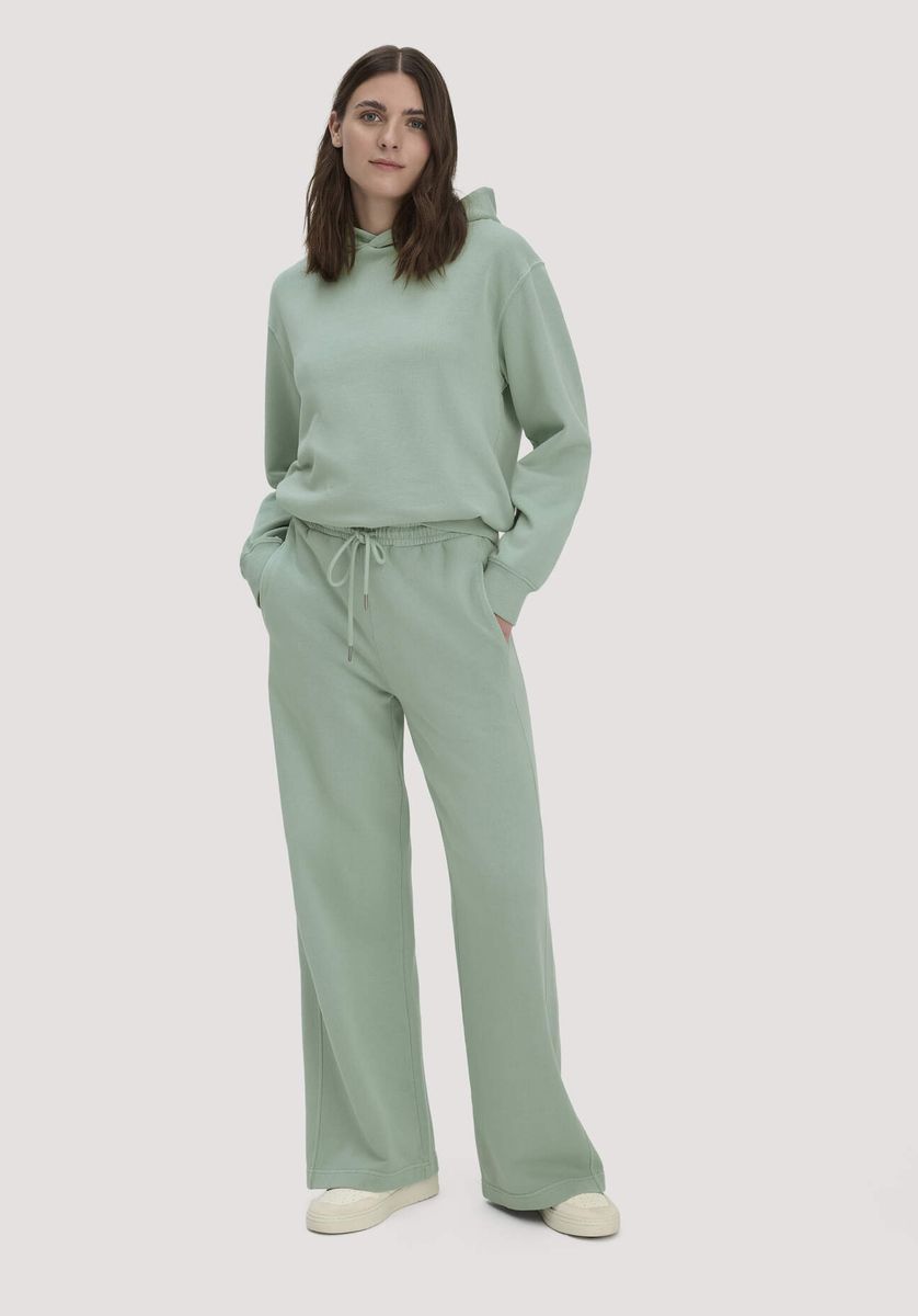 hessnatur Damen Sweathose Wide Leg Relaxed aus Bio-Baumwolle - grün - Größe L