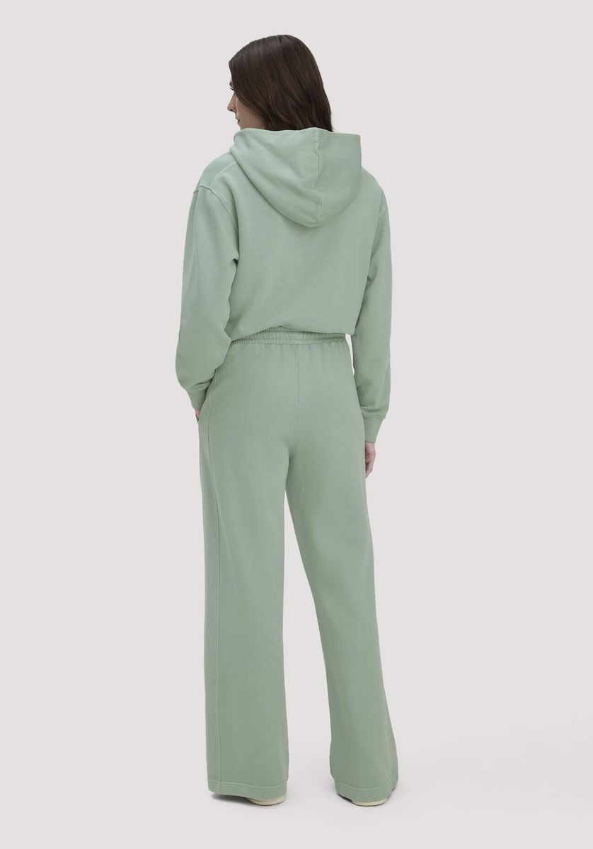 hessnatur Damen Sweathose Wide Leg Relaxed aus Bio-Baumwolle - grün - Größe L