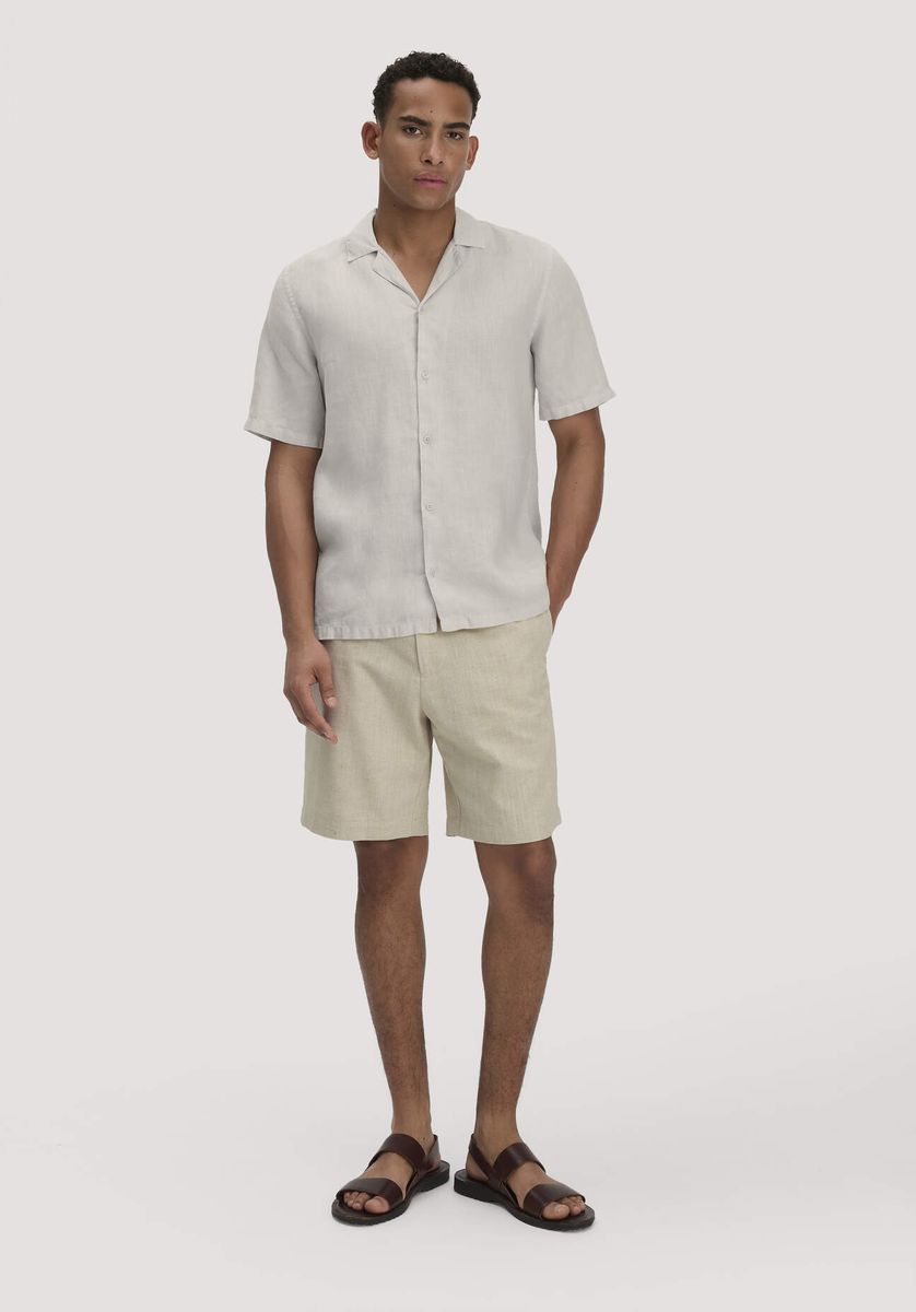 Locker geschnittene Shorts aus Baumwoll-Leinen-Mischung