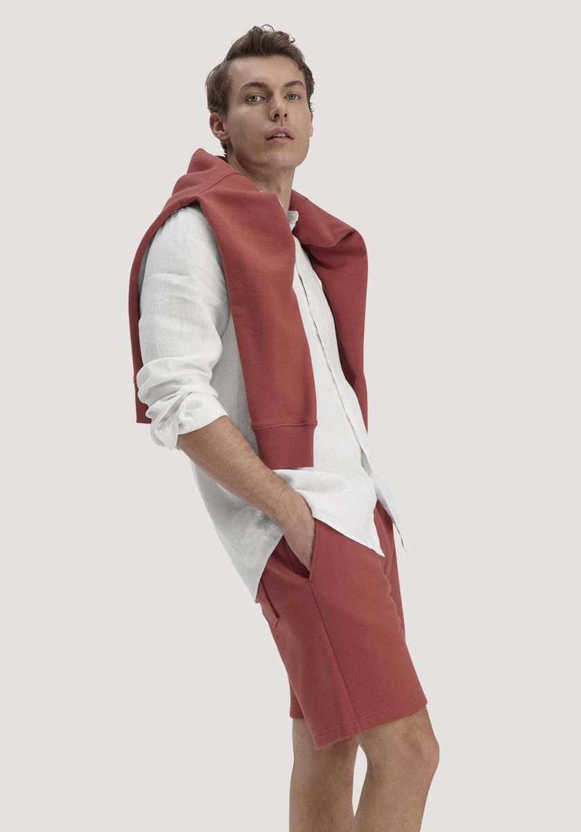 hessnatur Herren Sweat Shorts TRIAS Relaxed BETTER RECYCLING aus Bio-Baumwolle - braun - Größe L