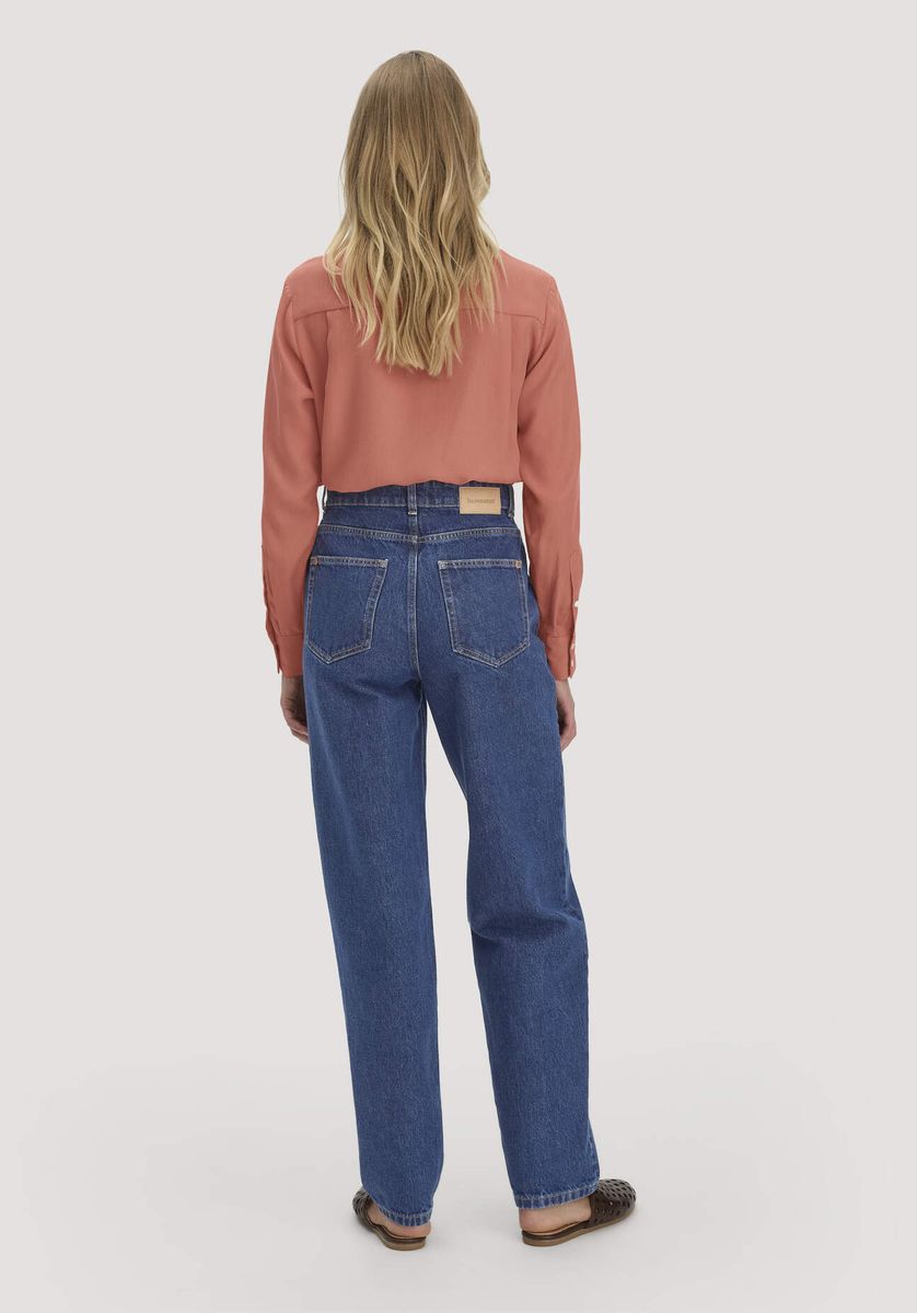 Jeans mit schmal zulaufendem Bein aus Bio-Baumwolle