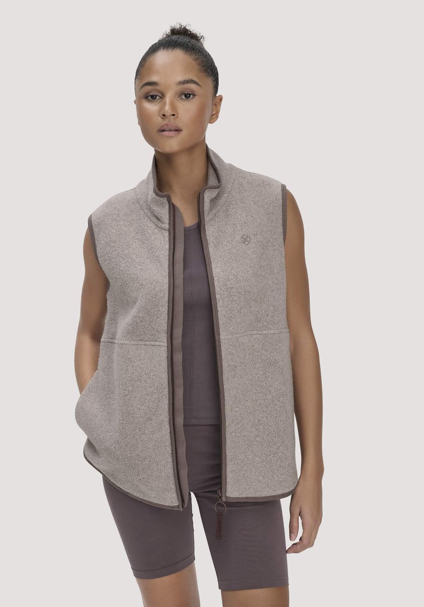 hessnatur Loungewear Fleece Weste Regular ACTIVE LIGHT aus Bio-Baumwolle - beige - Größe L