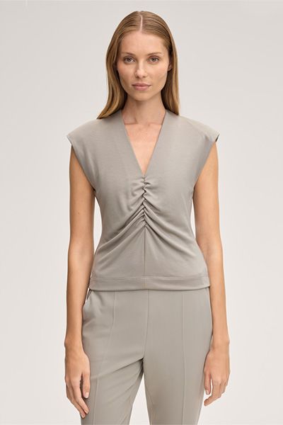 Greige Doubleface Interlock Shirt mit V-Ausschnitt und Schulterpolstern