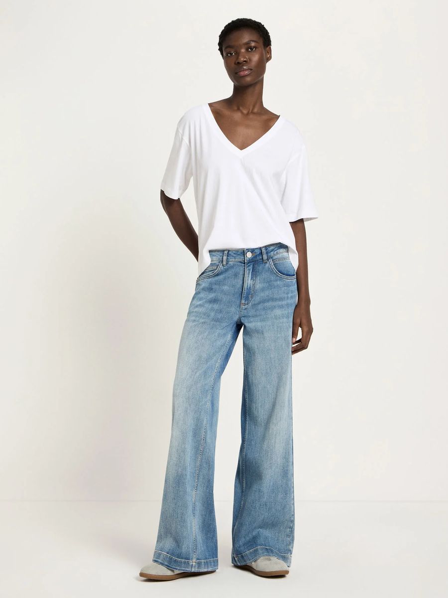 Marlene-Jeans mit weitem Bein
