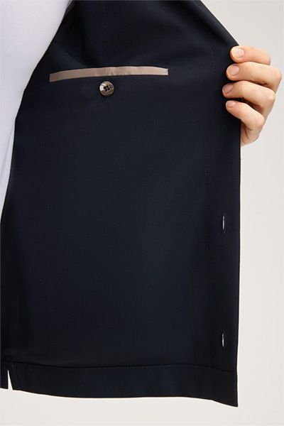 Marc Cain Overshirt Lavoro aus reiner Schurwolle in Marineblau mit aufgesetzten Taschen