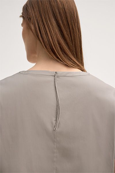 Kurzarmbluse aus Baumwollmischung in Greige