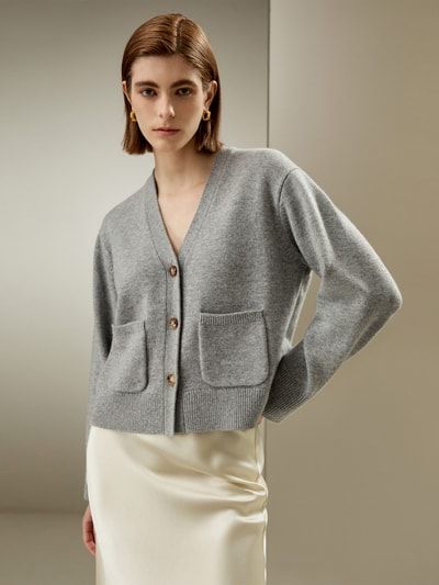 Kurzer Cardigan-Pullover aus Woll-Kaschmir-Mischung