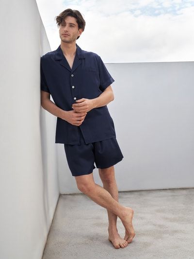 22 Momme Klassisches kurzes Seide Pyjamas mit gekerbtem Kragen