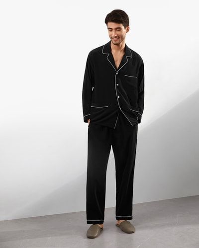Schickes Getrimmter Seide Pyjama Set