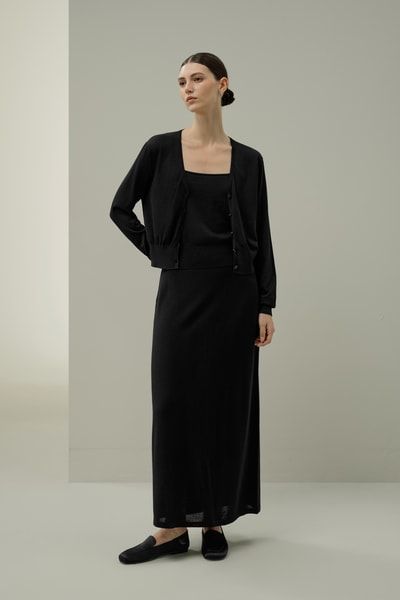 Zweiteiliges Set aus Seide und Baumwolle – Strickjacke mit Knopfleiste und Unterhemd