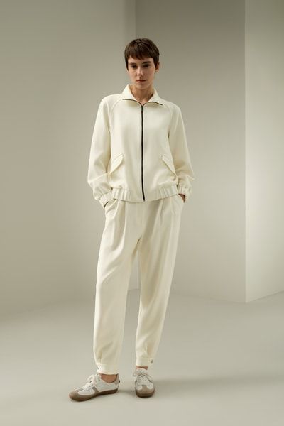 Stylische Sweatjacke aus Seide und Wolle für lässige und urbane Looks