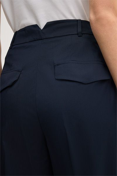 Marc Cain Marineblaue Hose mit weitem Bein und Falten