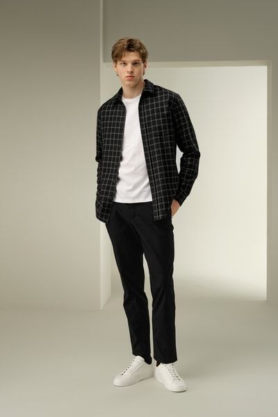 Seiden-Wollmischung Herrenhemd mit Fensterkaromuster