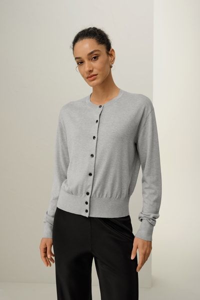 Luxuriöser Rundhals Seiden-Kaschmir Cardigan | Weiche Wärme