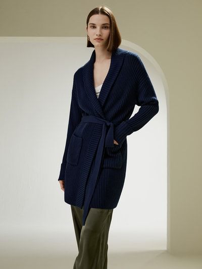 Strickjacke aus Merinowolle mit Schalkragen