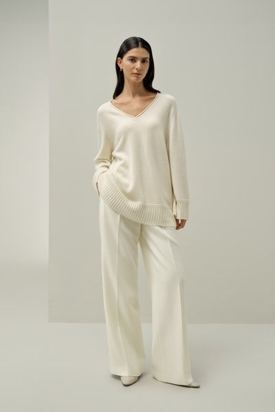 Übergroßer Kaschmirpullover mit V-Ausschnitt – Luxuriöser, umweltfreundlicher Strick | Lilysilk