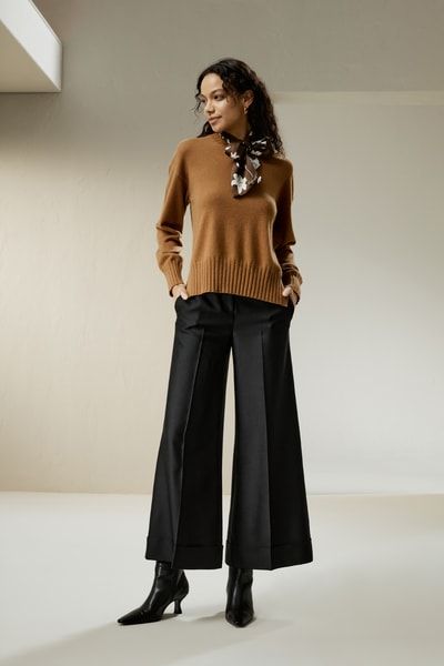 Crew Neck Cashmere Sweater