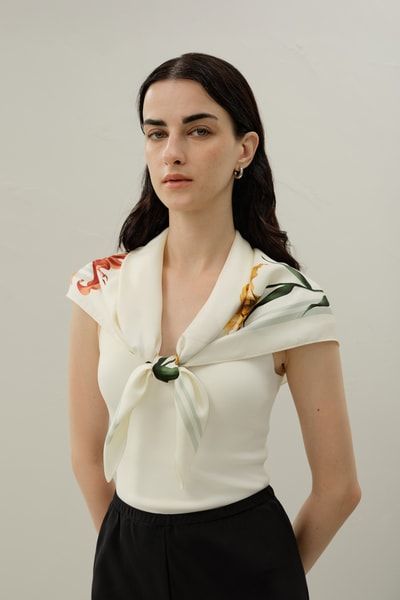 Luxus Handbemalter Blumen Lily-Print Seiden-Twill Schal | Knitterresistent