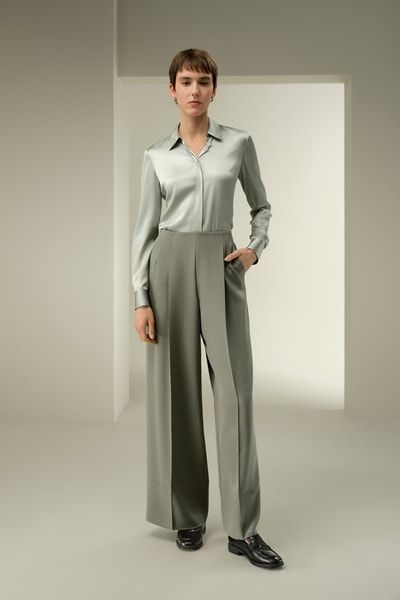 Weite Hose aus Stretch Seide