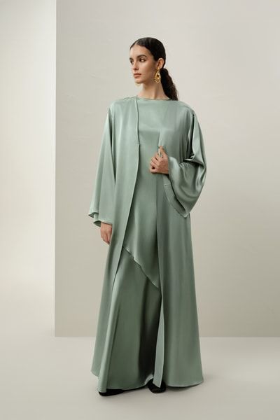 Luxuriöse Abaya aus Seiden-Charmeuse | Asymmetrischer Schnitt | Damen-Bescheidene Kleidung