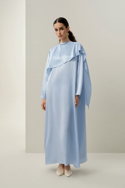 Luxuriöses asymmetrisches Maxi-Kleid aus Seiden-Charmeuse für Damen