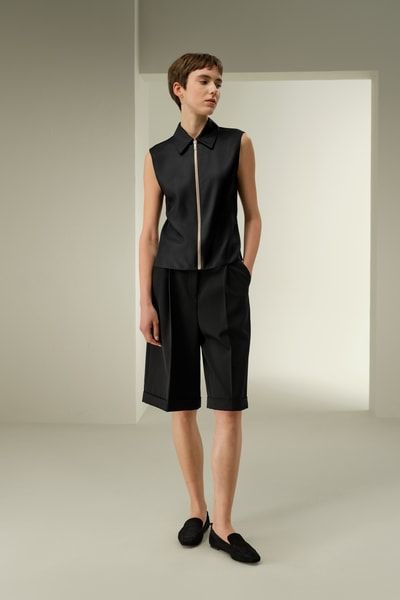 Stilvolle ärmellose Seidenweste mit durchgehendem Reißverschluss für Sommer und Büro