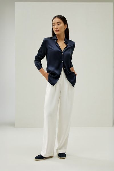 Elegantes Seidenhemd: Von der Arbeit zur Abend-Eleganz