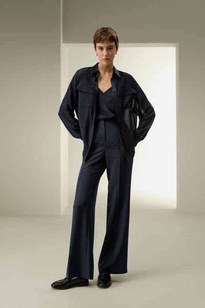 Leichte, halbtransparente Bluse aus Seidenchiffon