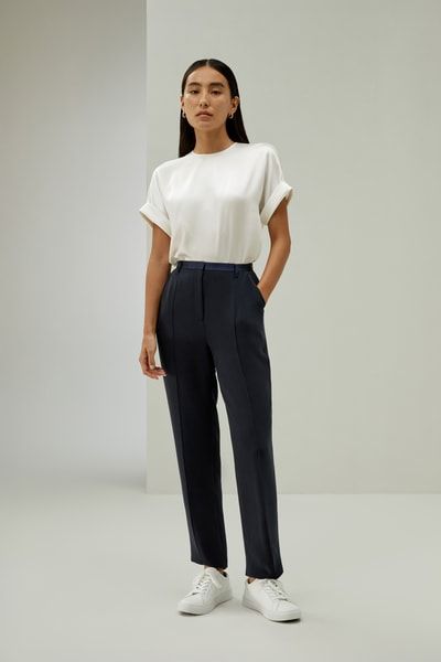 Modernes Oversize Seidentop