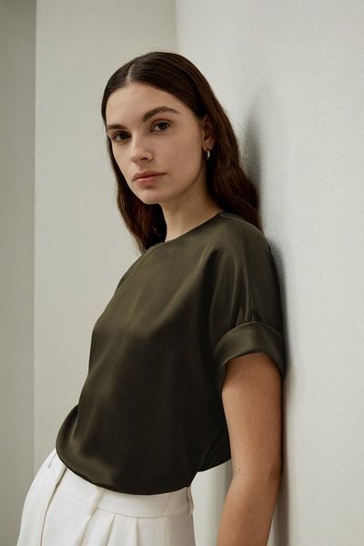 Modernes Oversize Seidentop