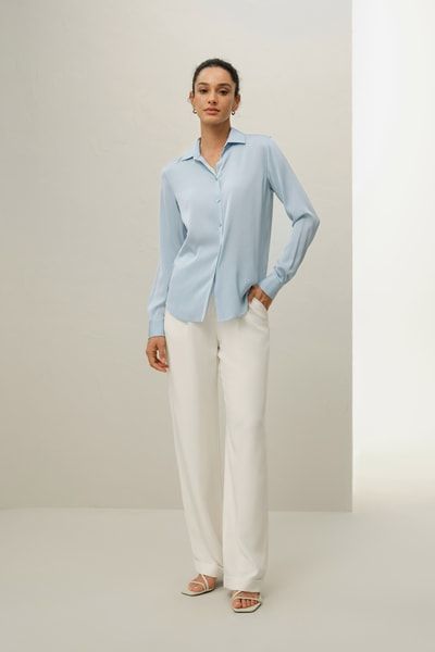 Seidenhemd mit Muschelknopf