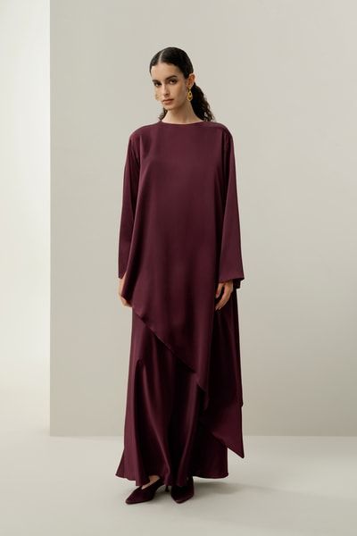 Luxuriöse asymmetrische Tunika aus Seiden-Charmeuse | Fließendes elegantes Design