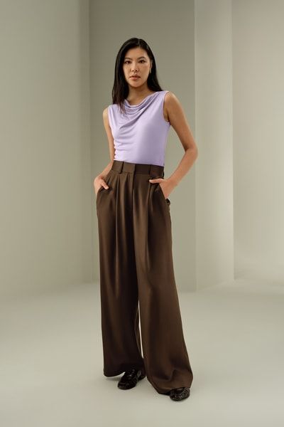 Seidenjersey Ärmelloses Top mit Wasserfallausschnitt