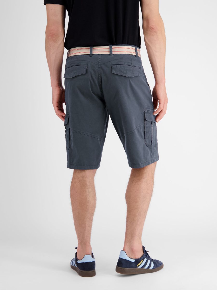 Klassische Cargoshorts mit Gürtel