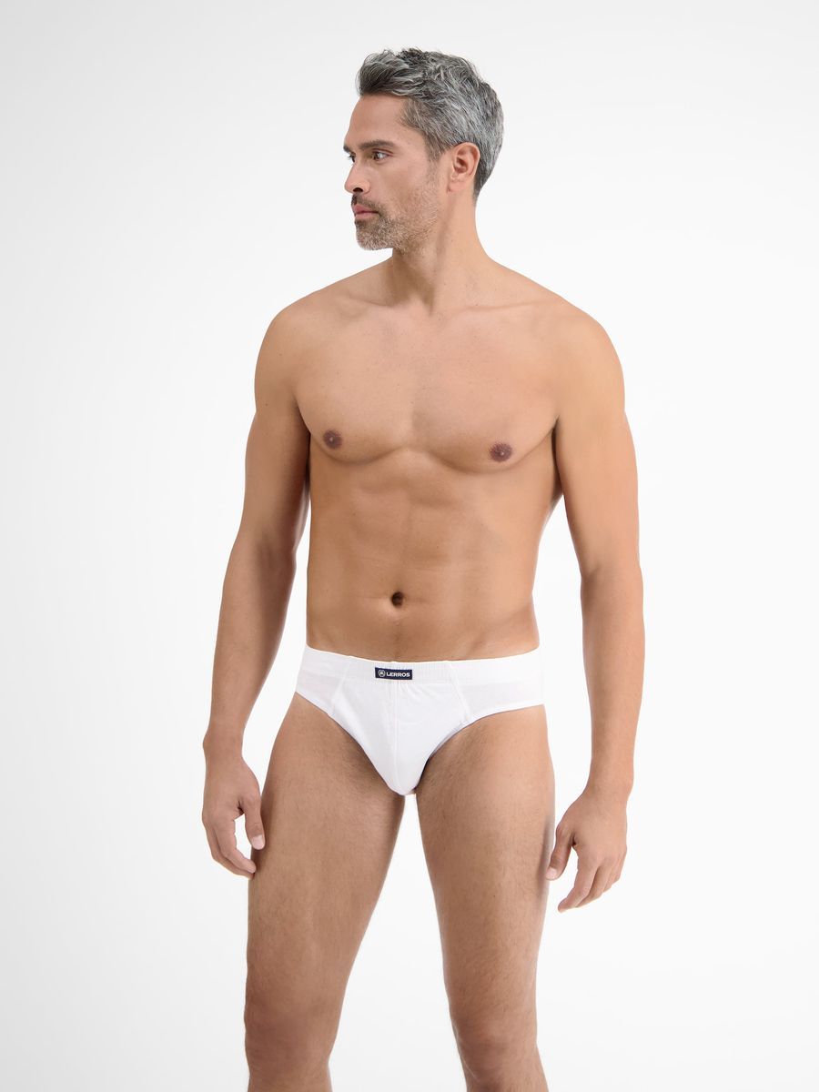 Klassische weiße Baumwollslips im Pack