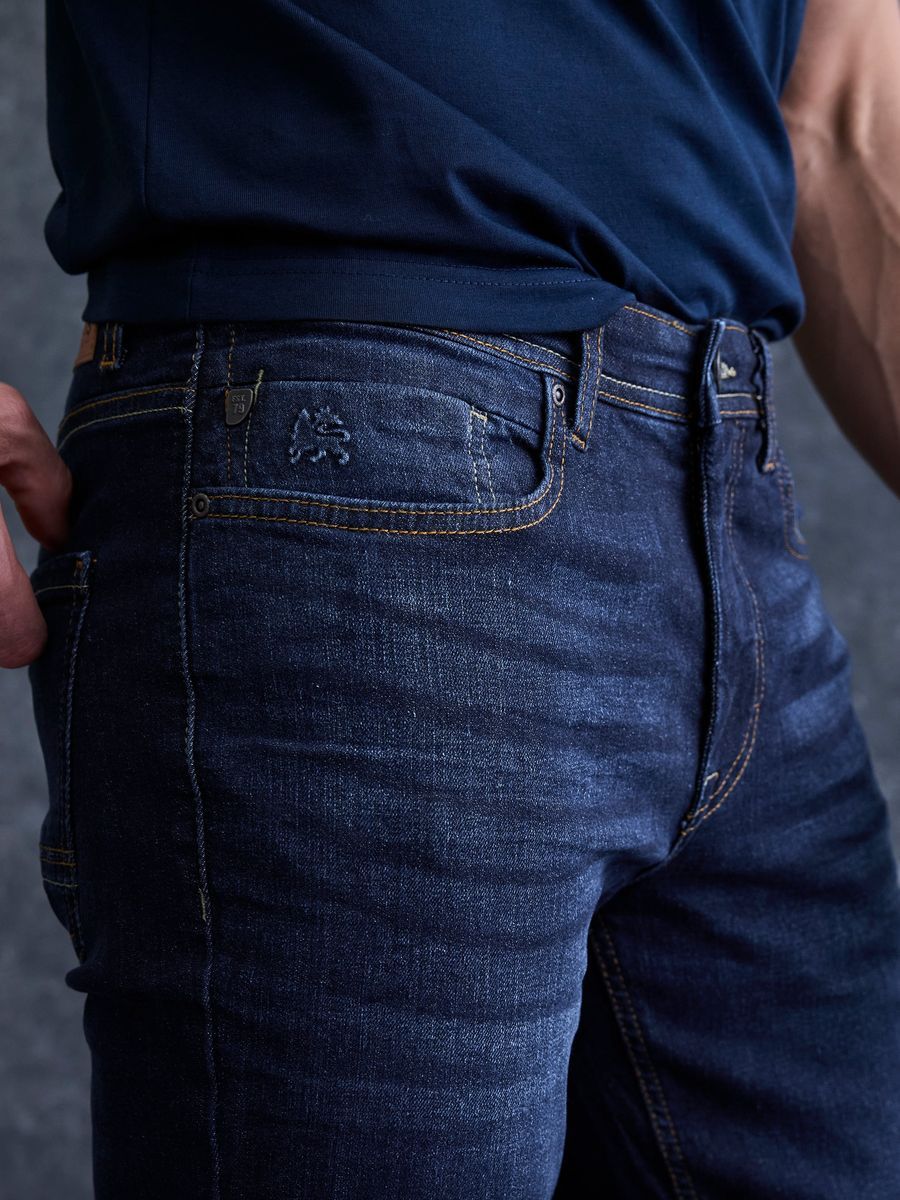 Relaxed Fit Jeans in dunkler Waschung