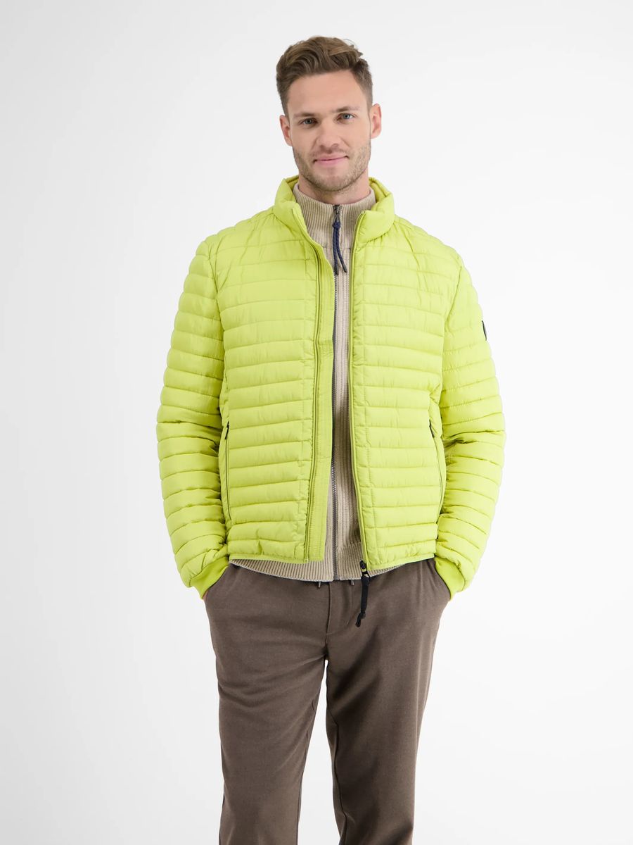Leichte Steppjacke mit Stehkragen