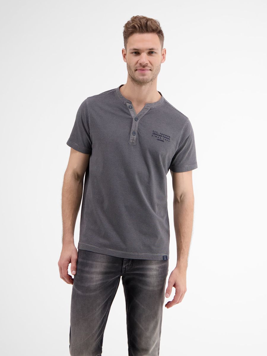 Gestreiftes Kurzarm-Henley-Shirt