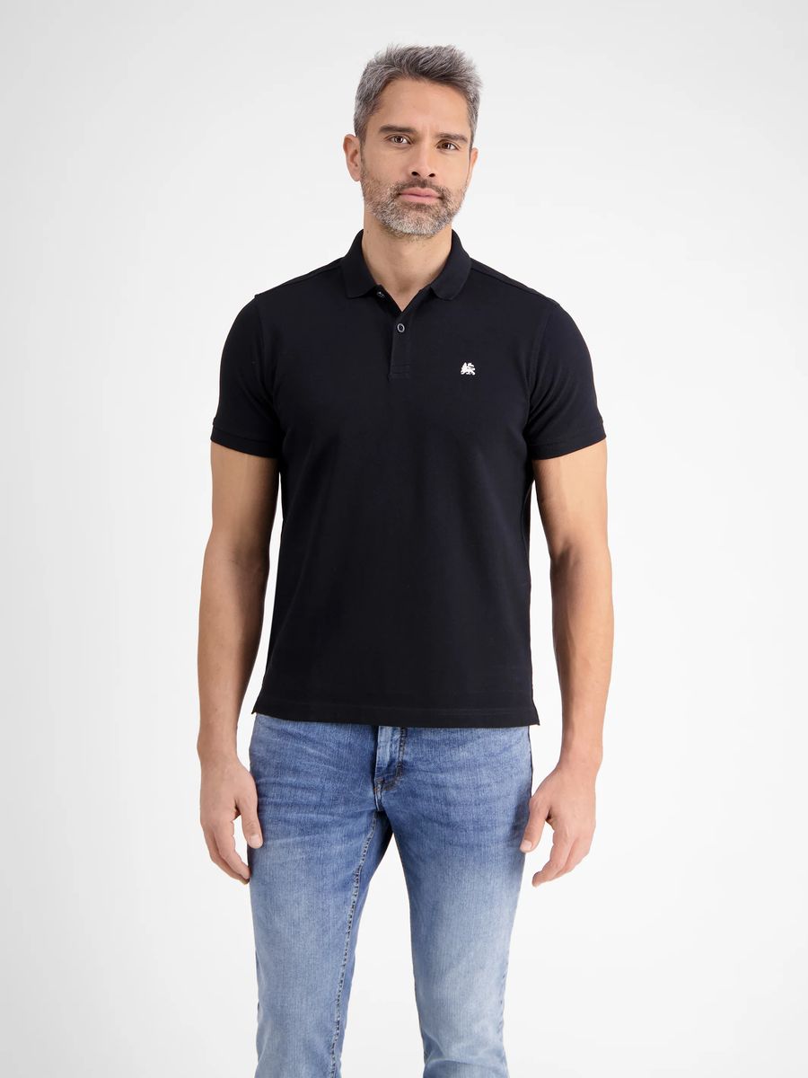 Klassisches Piqué-Poloshirt in gerader Passform