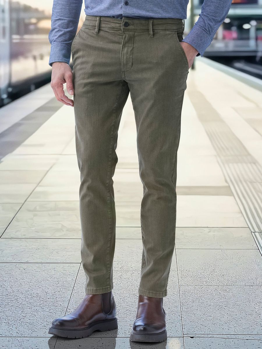 Schmale Stretch Baumwoll-Chinos