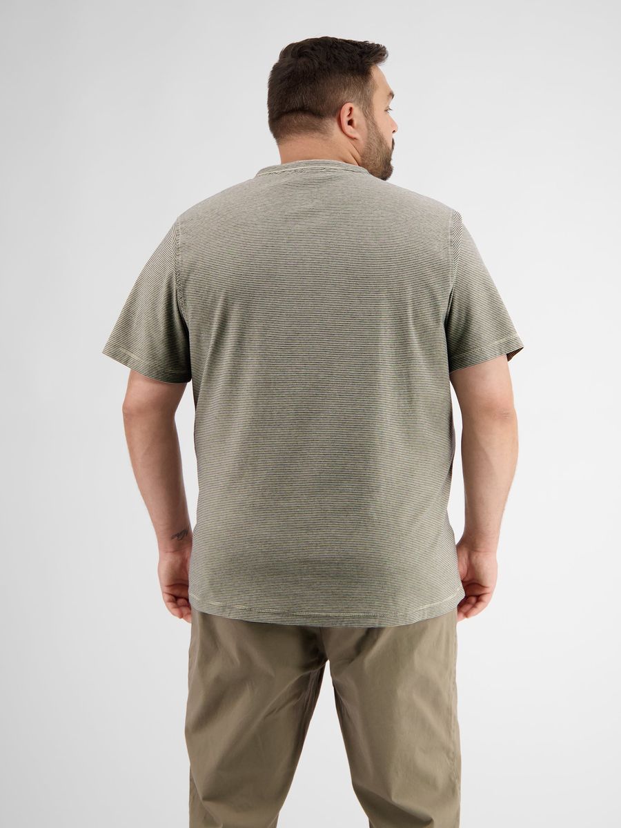 Gestreiftes Henley-Shirt mit Knopfleiste