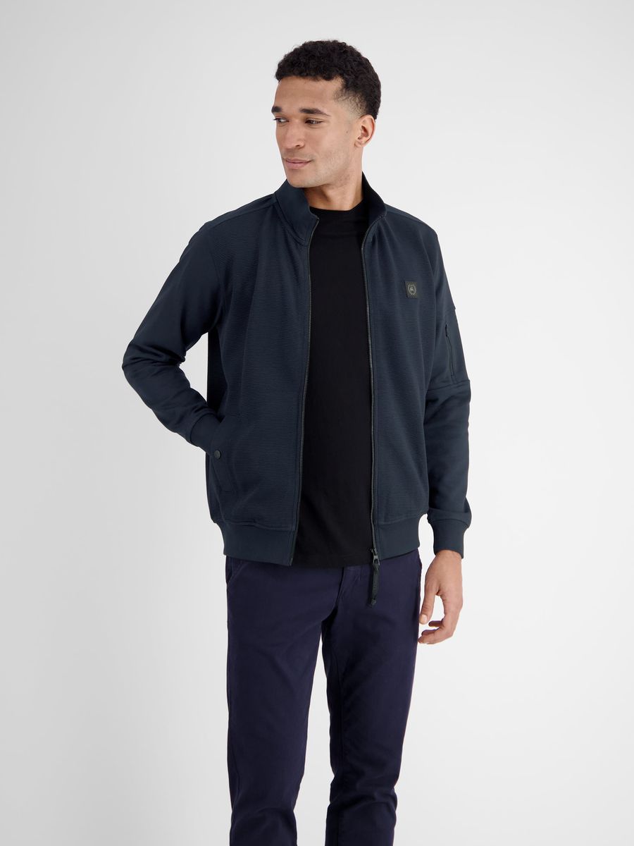 Klassische marineblaue Jacke aus Baumwollmischung