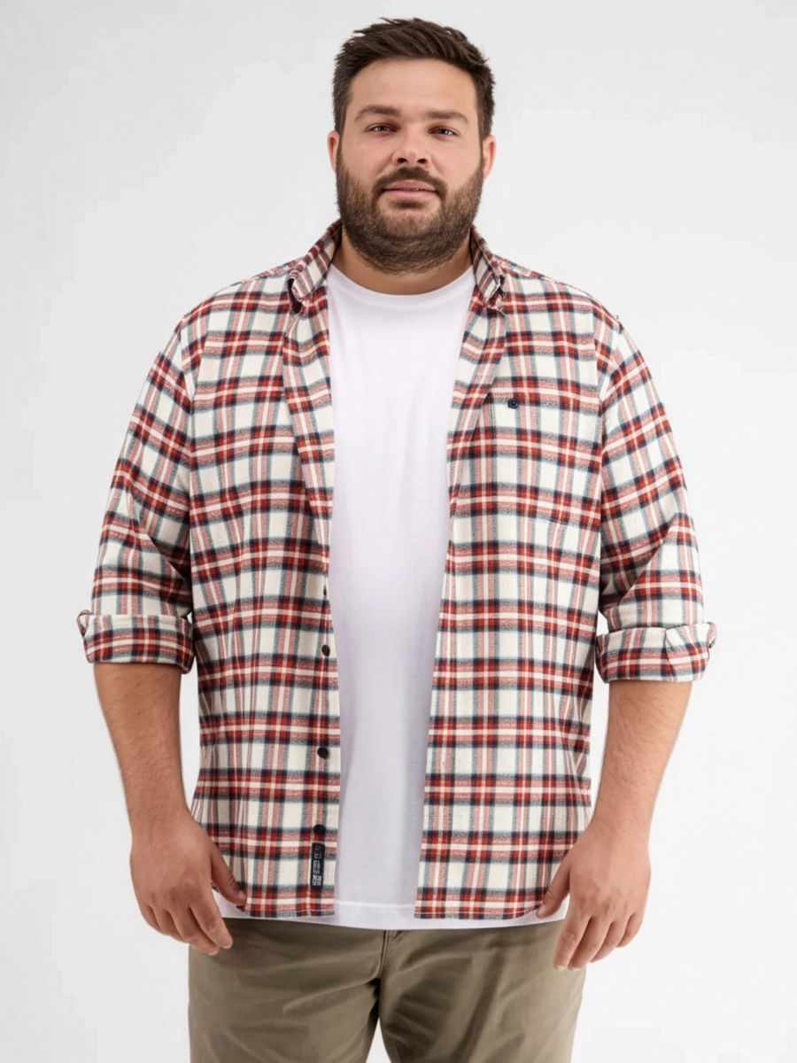 Locker geschnittenes Flanell-Karohemd