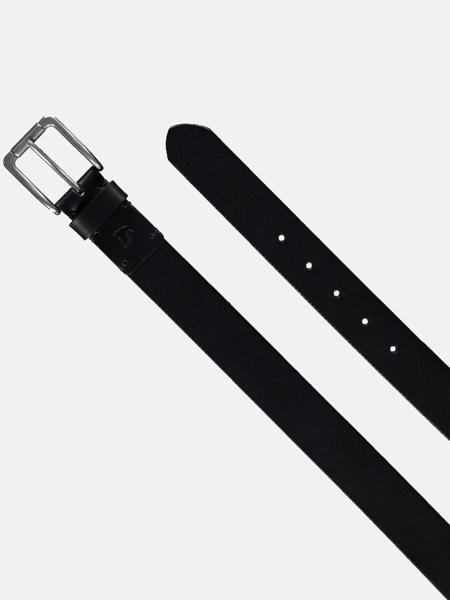 Strukturierter Ledergürtel mit diagonalen Streifen