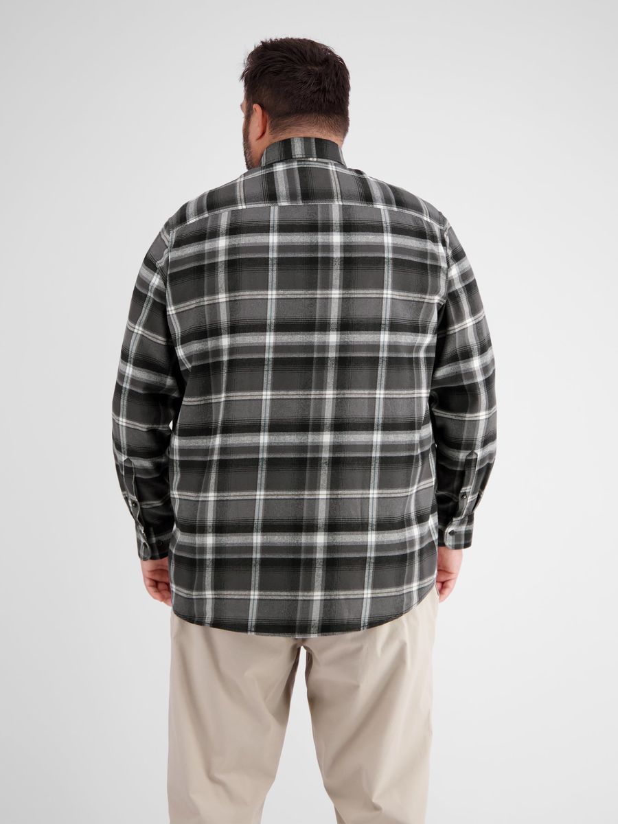 Klassisches grünes Flanellhemd mit Karomuster