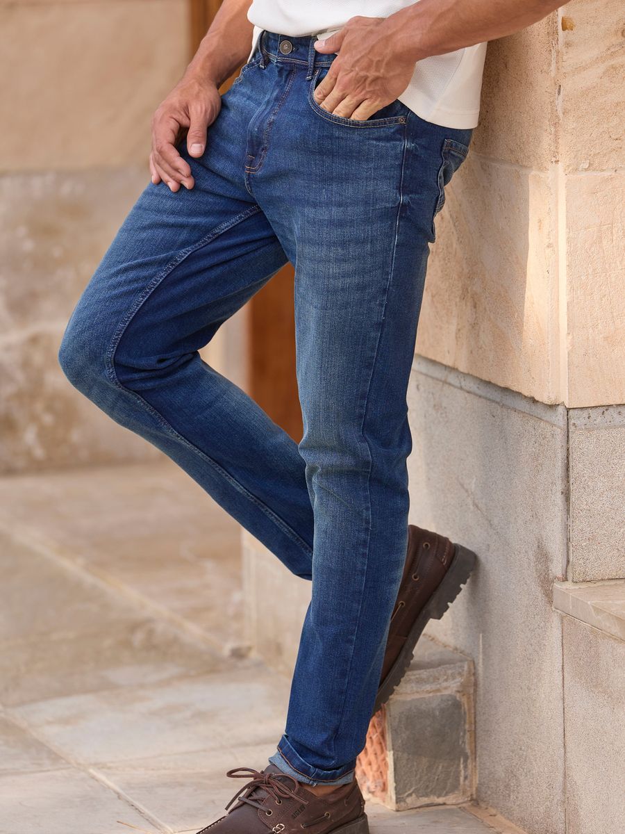 Jeans mit geradem Bein und entspannter Passform